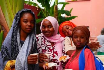 Jeunes filles du LEA à Mayotte