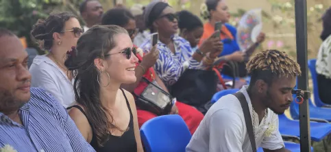 ensemble de spectateurs 