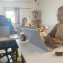 Groupes de professionnels qui bosse
